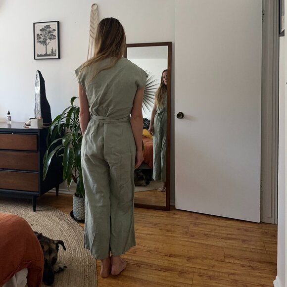 Light Green Linen Jumpsuit - Picture 2 of 2